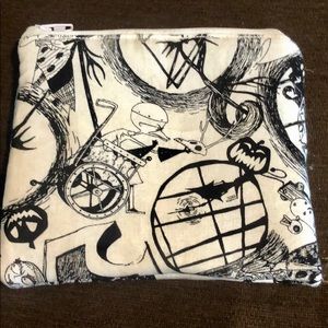 **Travel Makeup Bag**